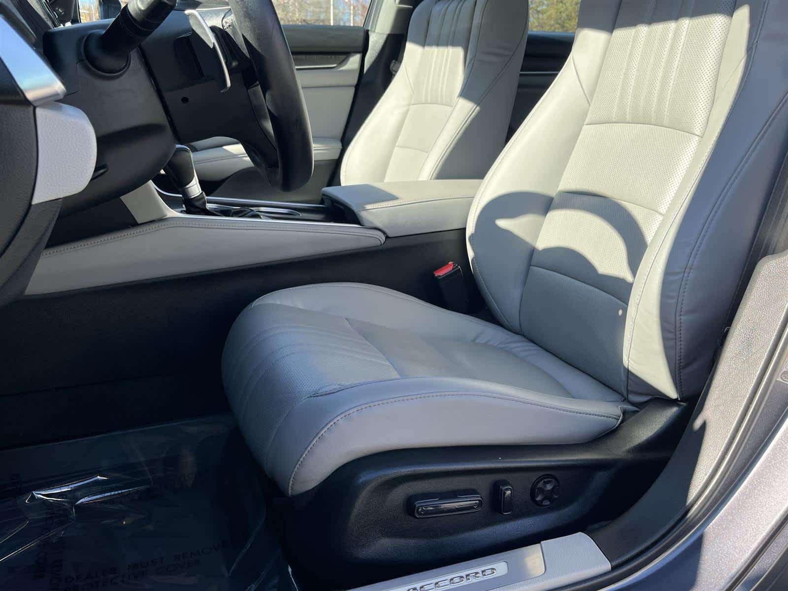 Thumbnail: 2018 Honda Accord - 12