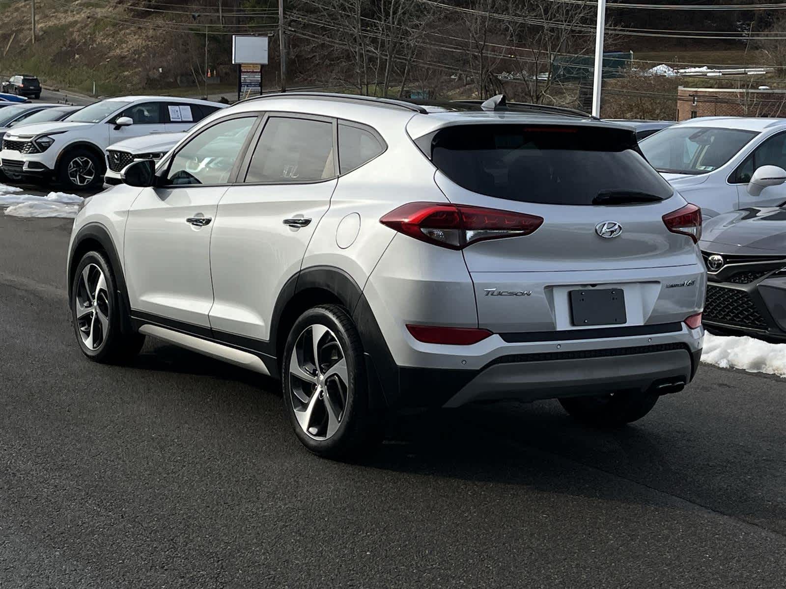 Thumbnail: 2017 Hyundai Tucson - 3