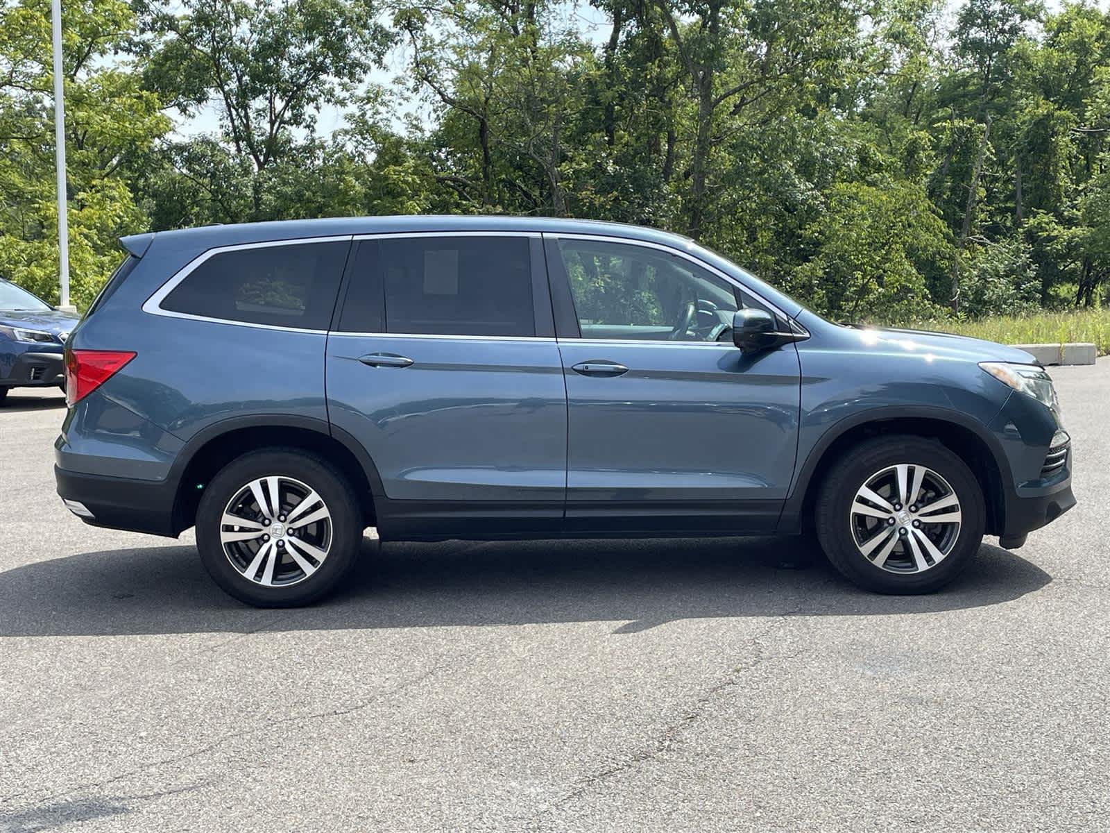Thumbnail: 2018 Honda Pilot - 6