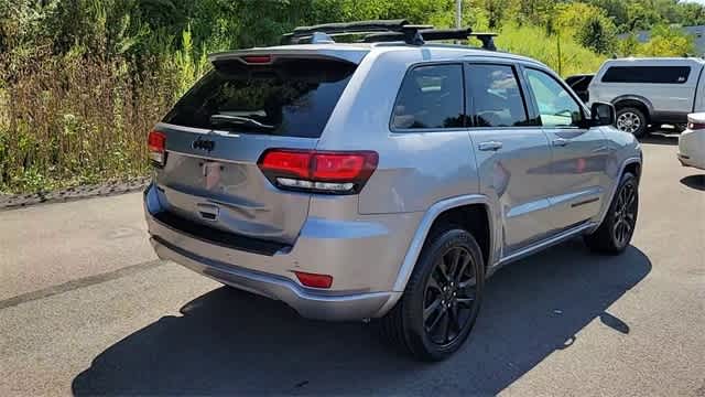 2019 Jeep Grand Cherokee Altitude 8