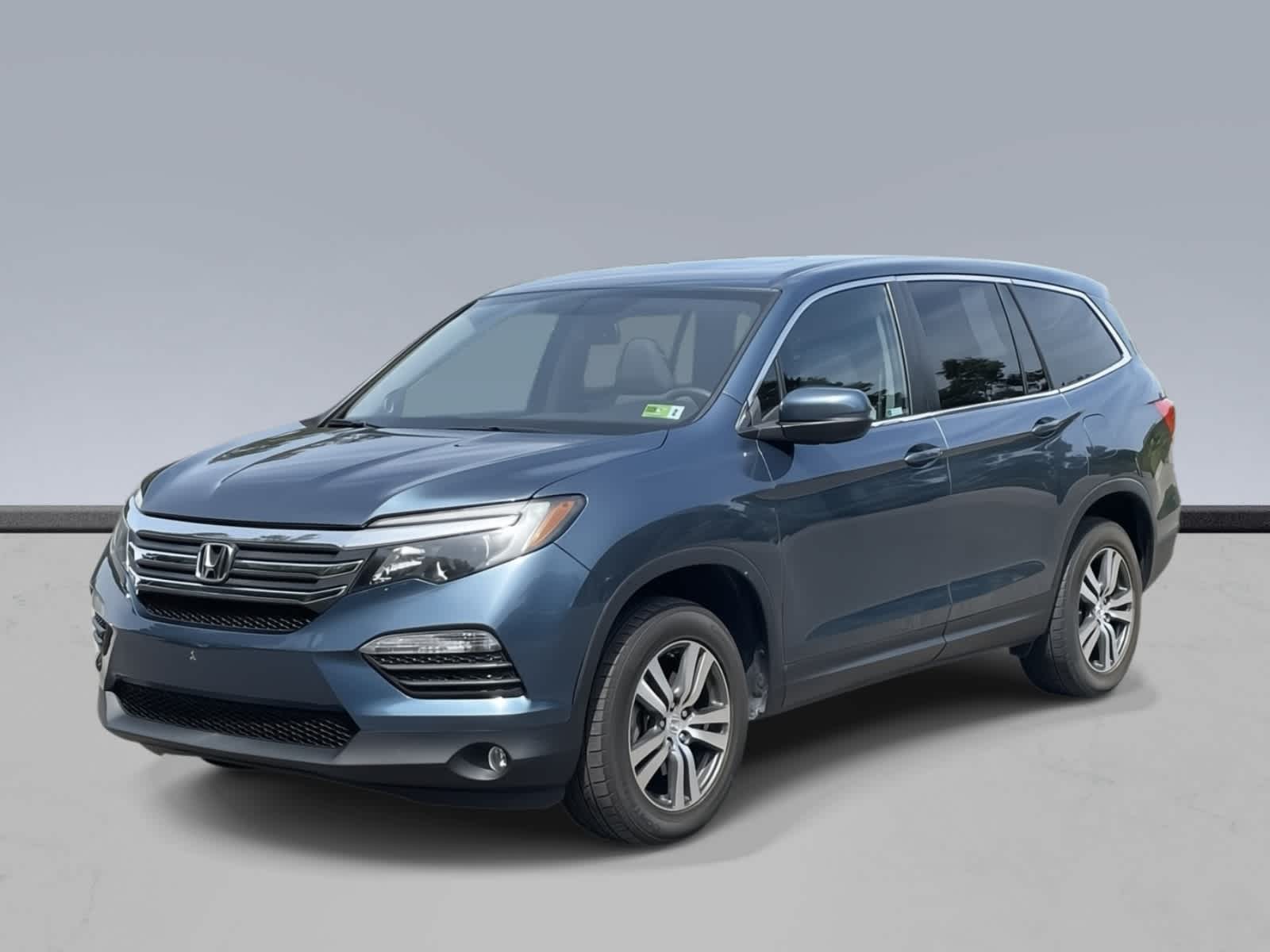 Thumbnail: 2018 Honda Pilot - 1