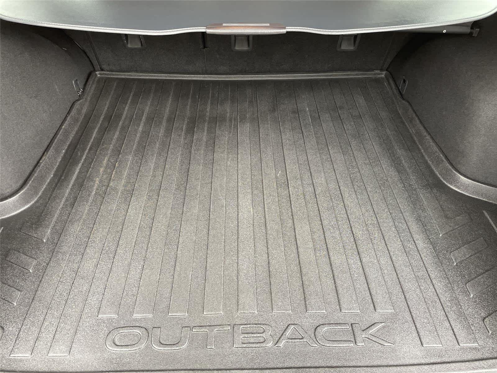 Thumbnail: 2015 Subaru Outback - 16