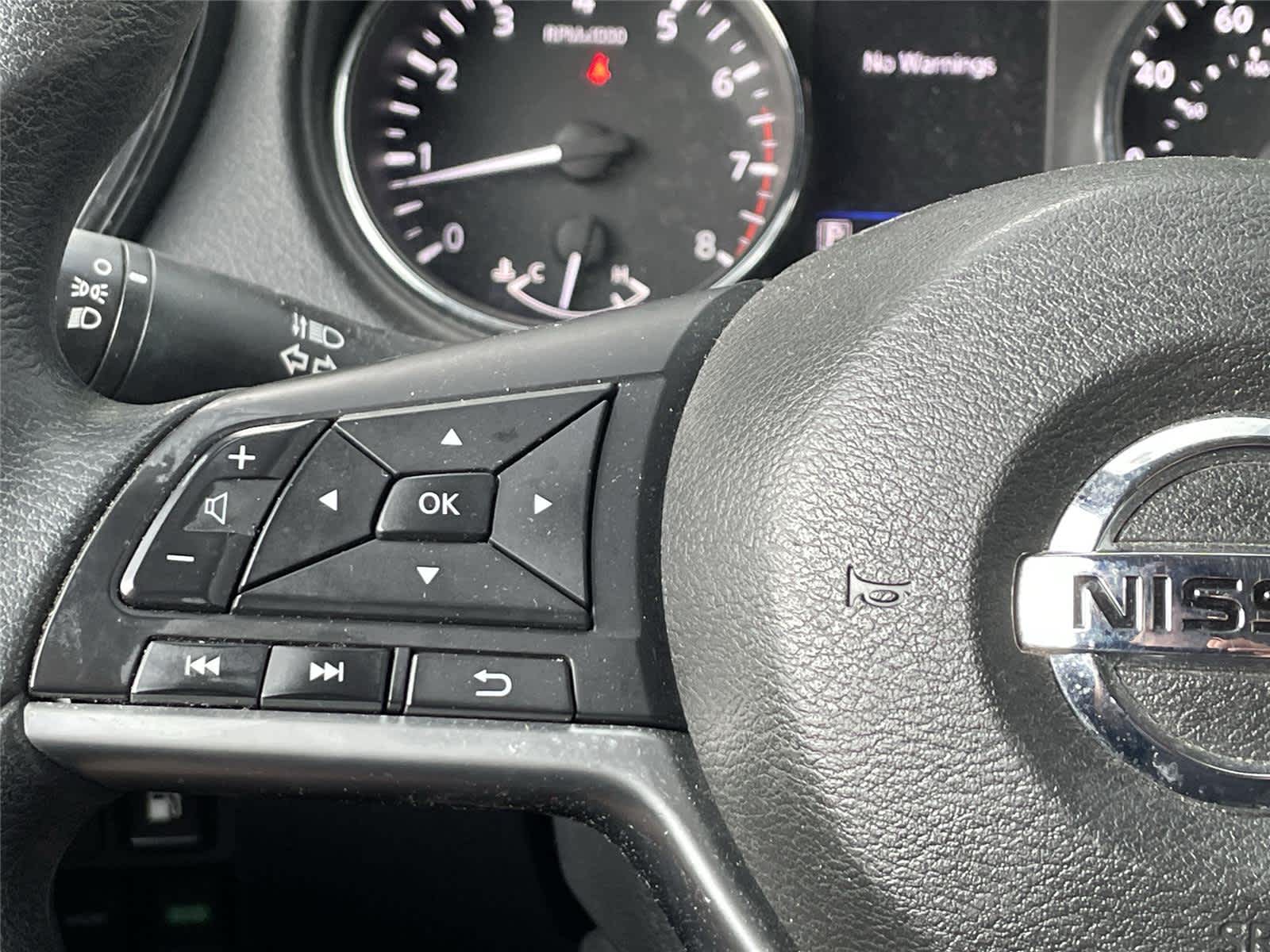 Thumbnail: 2018 Nissan Rogue - 17