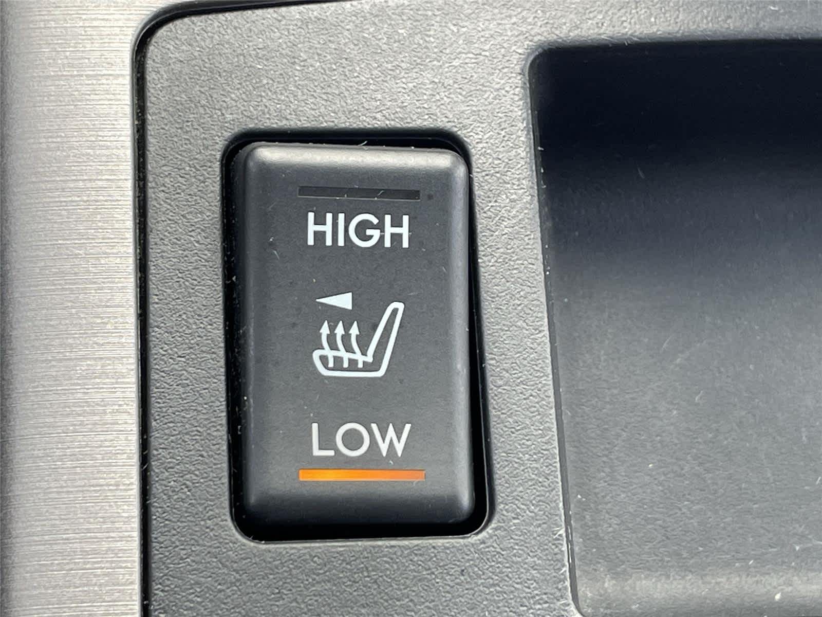 Thumbnail: 2013 Subaru Outback - 23