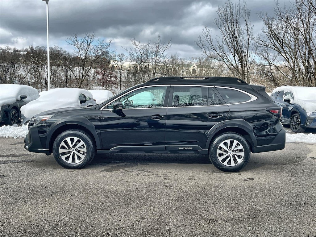 Used 2023 Subaru Outback Premium SUV