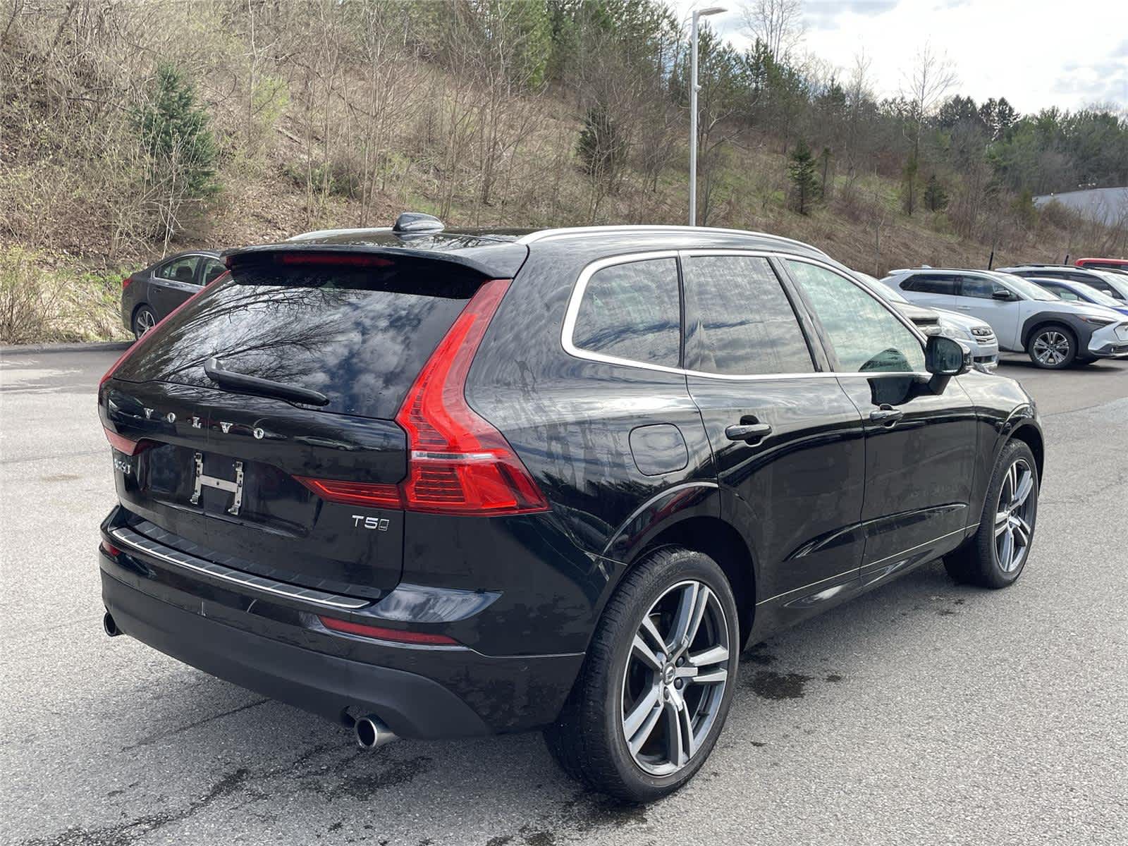 Thumbnail: 2019 Volvo XC60 - 5
