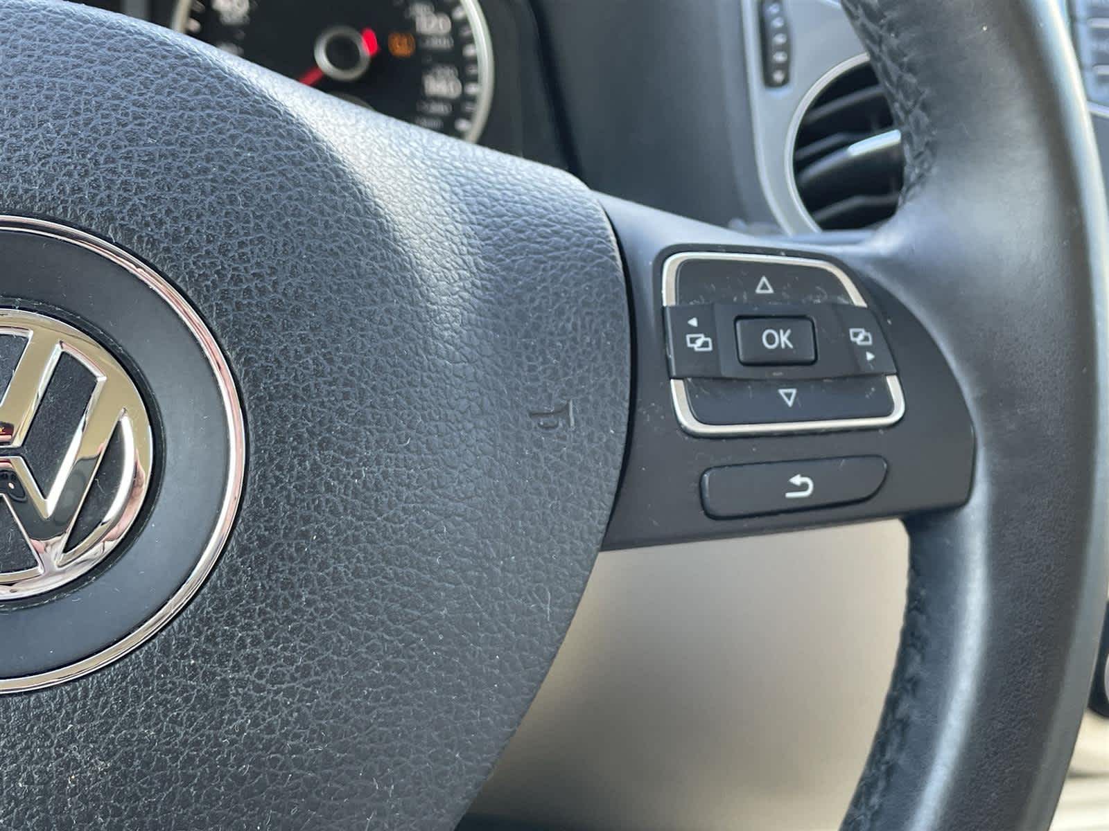 Thumbnail: 2017 Volkswagen Tiguan - 28