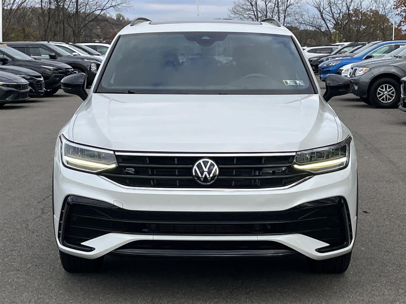 Thumbnail: 2022 Volkswagen Tiguan - 8
