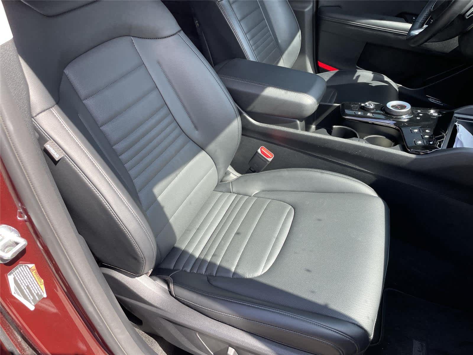 Thumbnail: 2023 Kia Sportage - 18