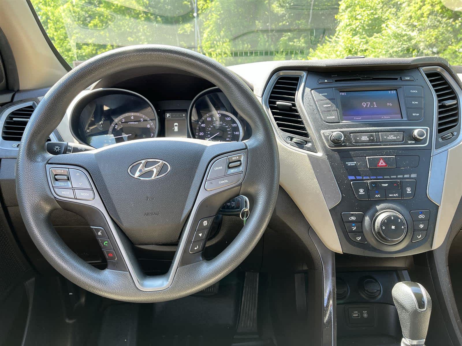 Thumbnail: 2017 Hyundai Santa Fe - 16