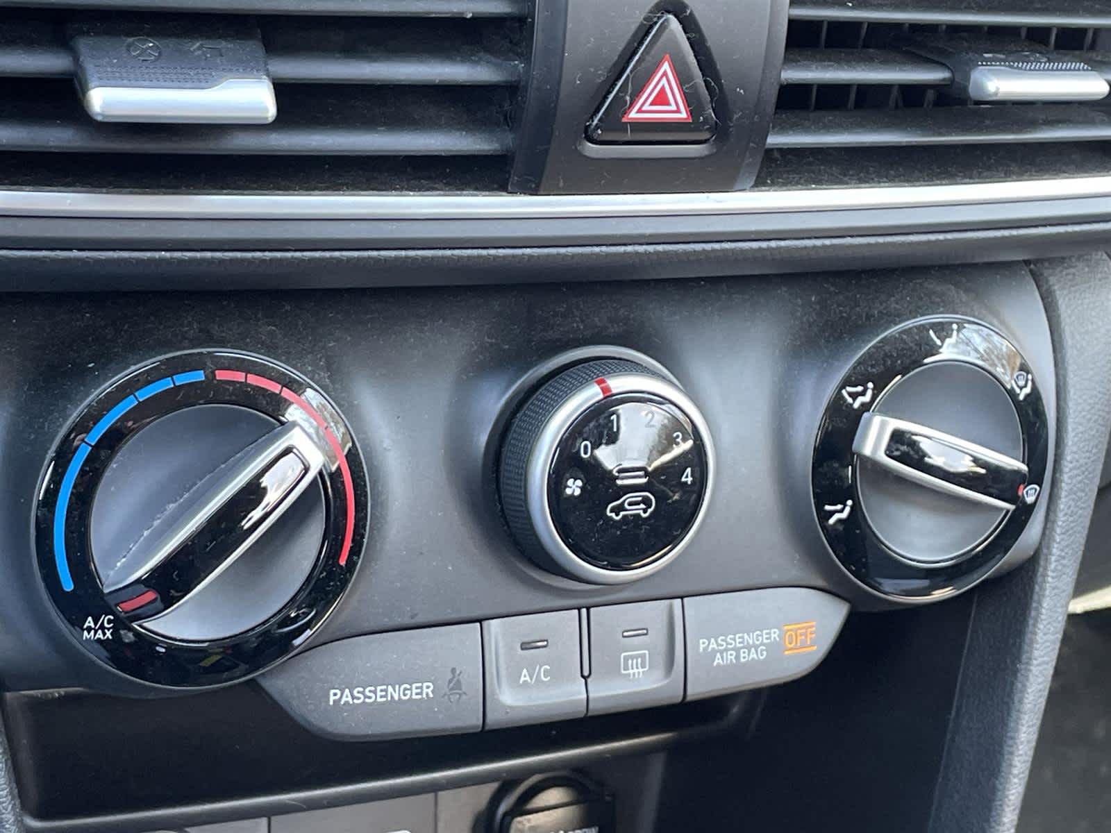 Thumbnail: 2019 Hyundai Kona - 12