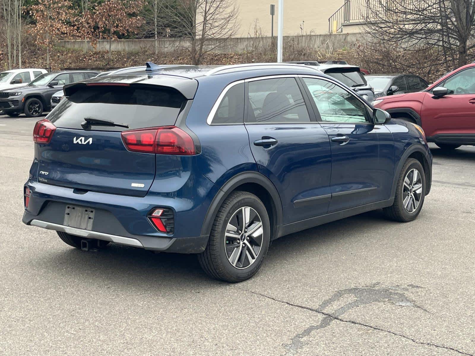 Thumbnail: 2022 Kia Niro - 5