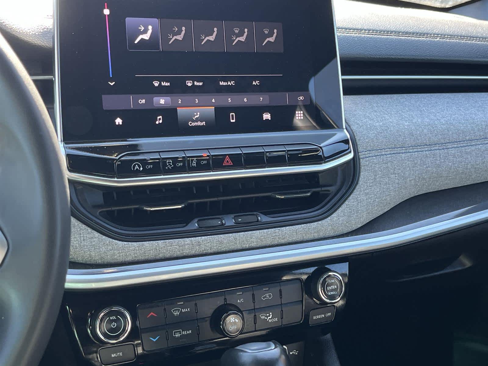 Thumbnail: 2024 Jeep Compass - 20