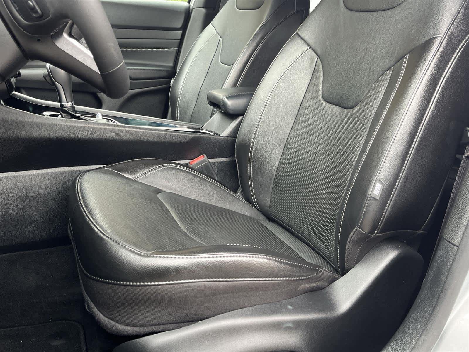 Thumbnail: 2023 Jeep Compass - 12