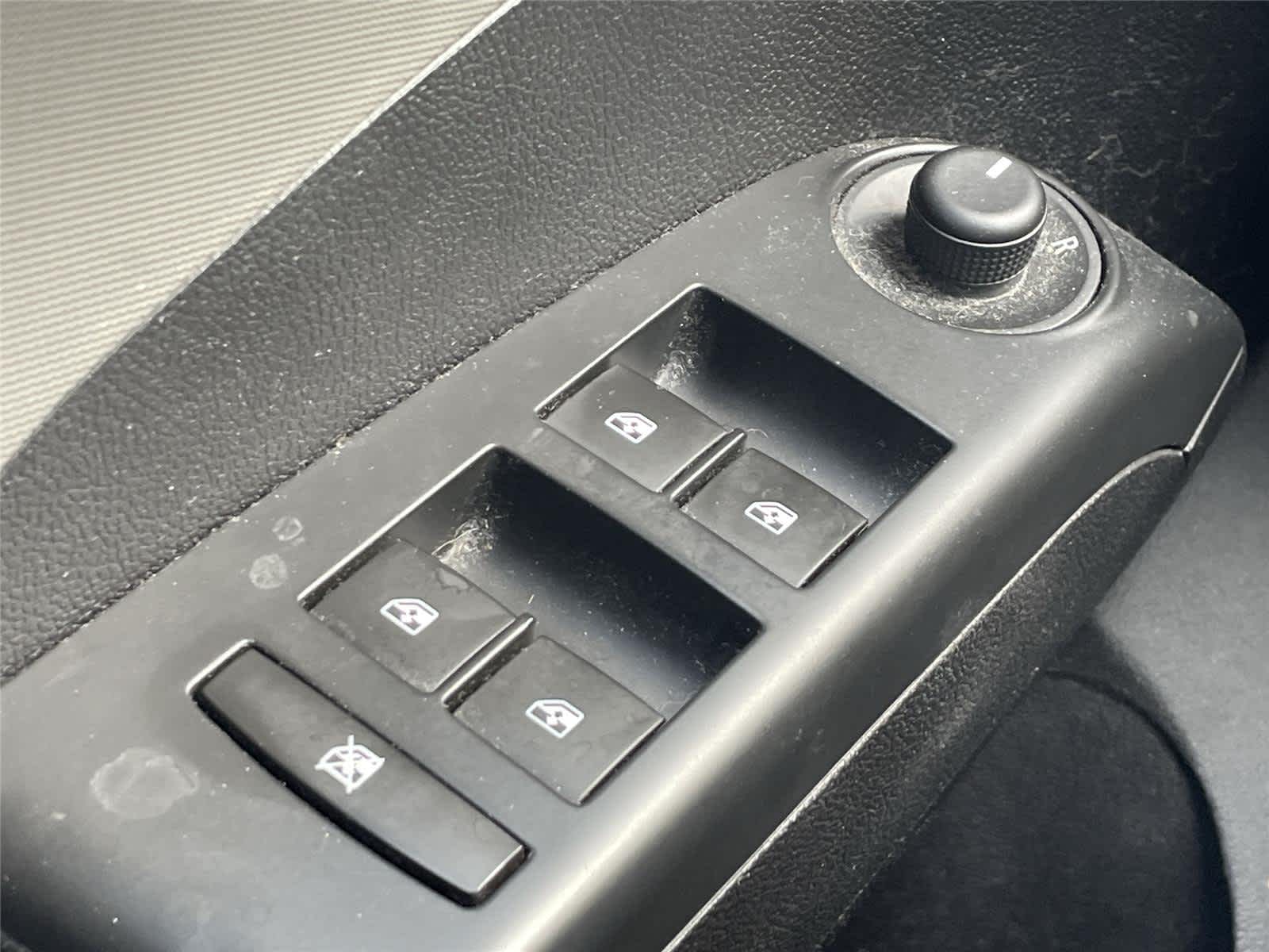 Thumbnail: 2016 Chevrolet Sonic - 16