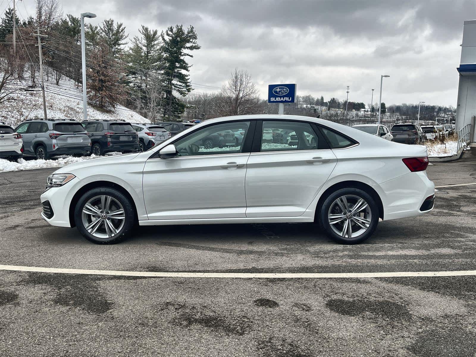 Thumbnail: 2024 Volkswagen Jetta - 2