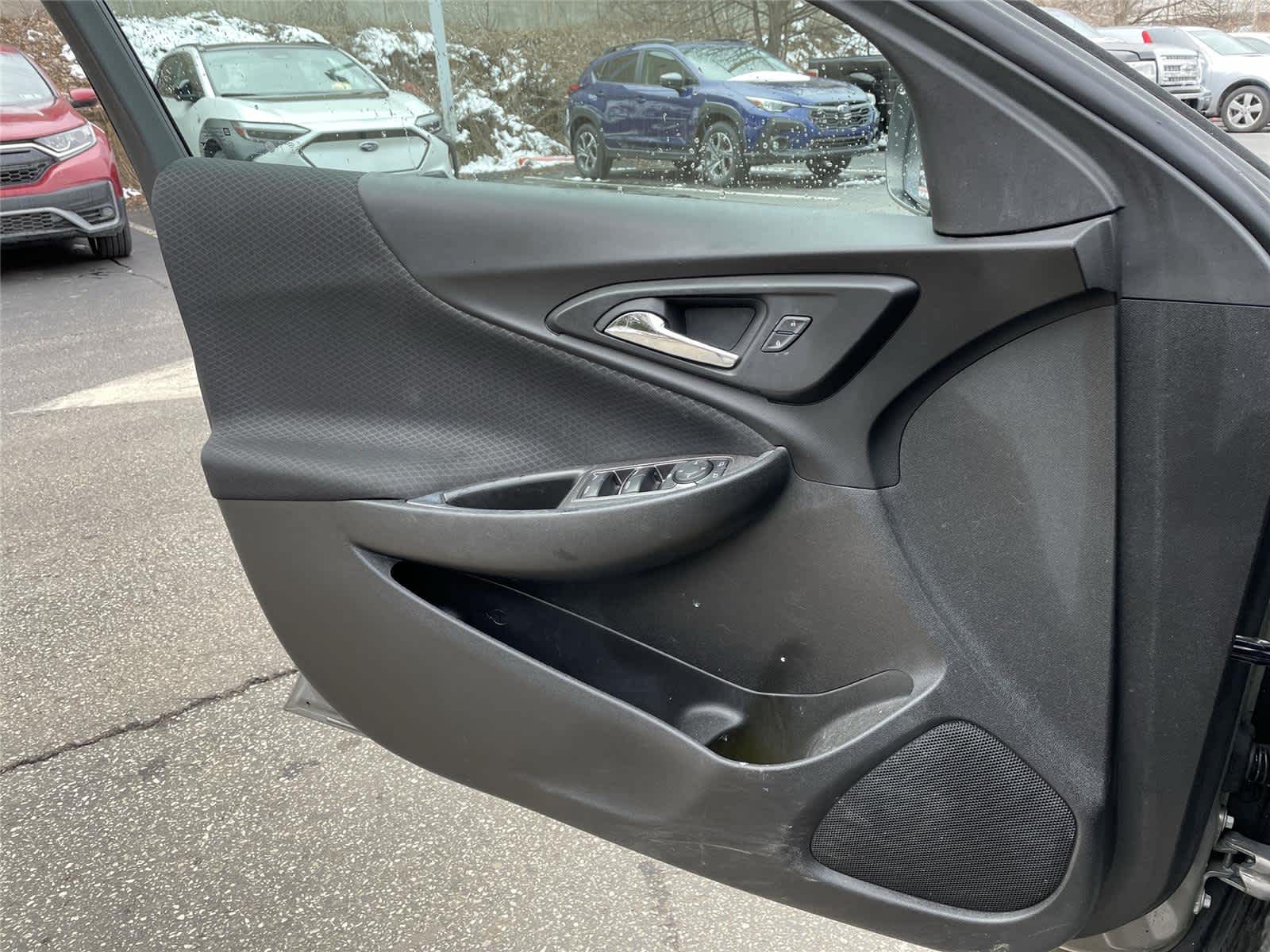 Thumbnail: 2017 Chevrolet Malibu - 16