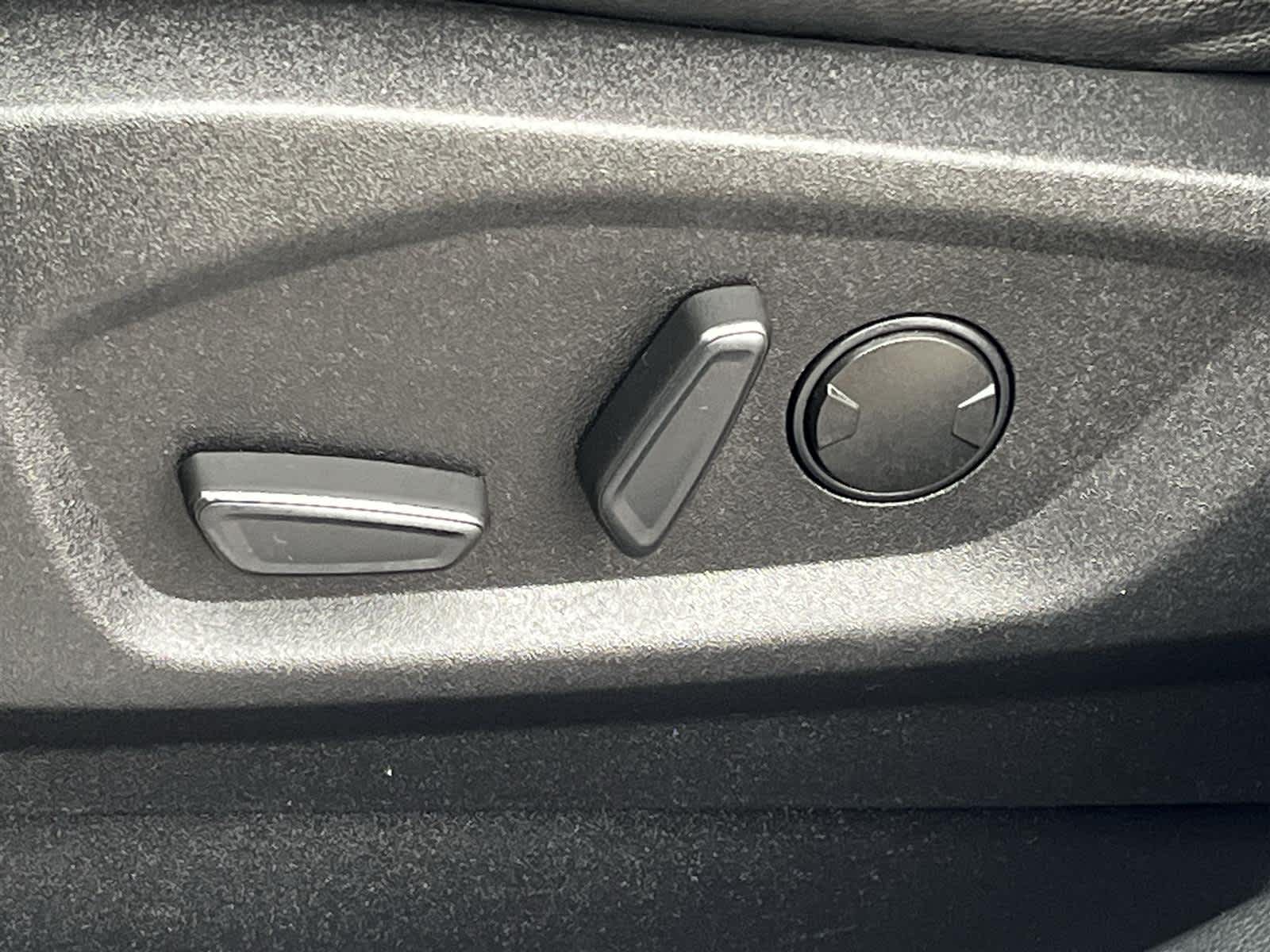 Thumbnail: 2024 Ford Edge - 13