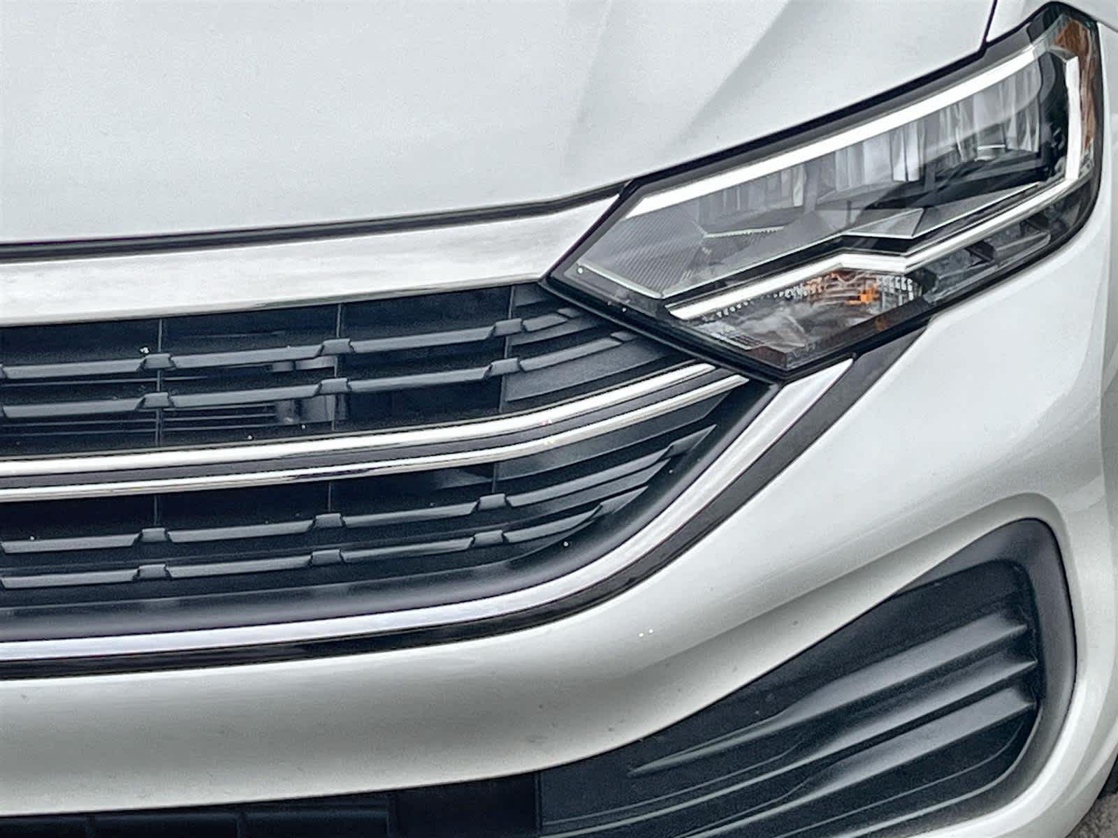 Thumbnail: 2024 Volkswagen Jetta - 9