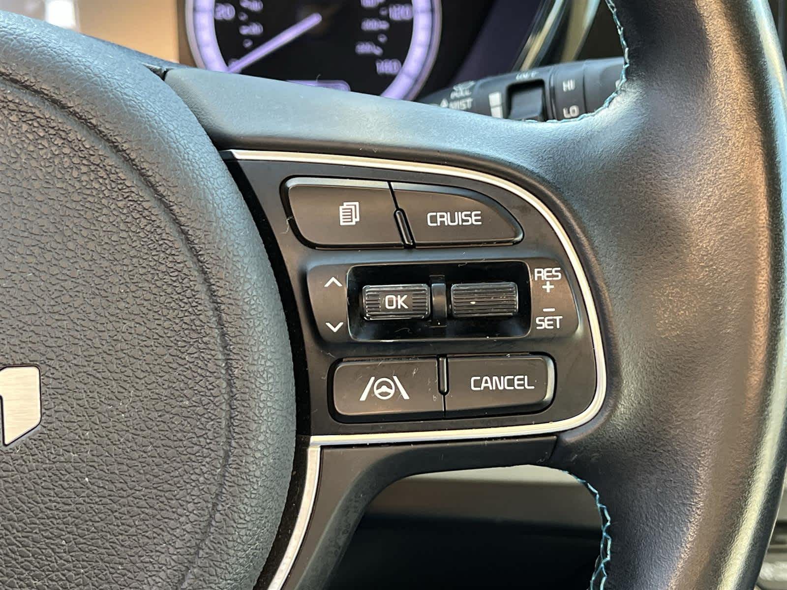 Thumbnail: 2022 Kia Niro - 25