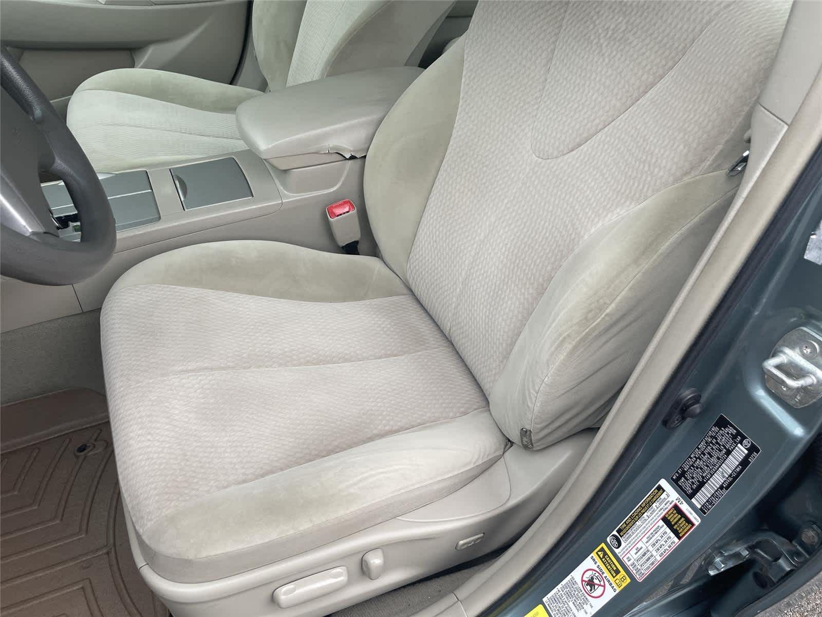 Thumbnail: 2010 Toyota Camry - 12