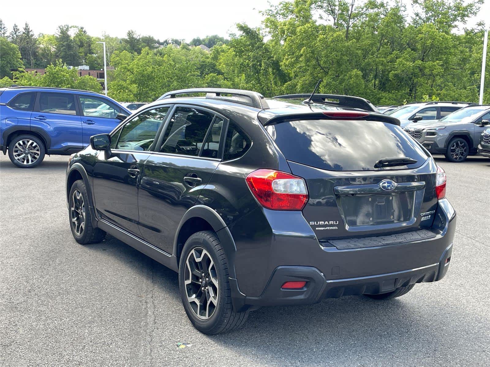 Thumbnail: 2016 Subaru Crosstrek - 3