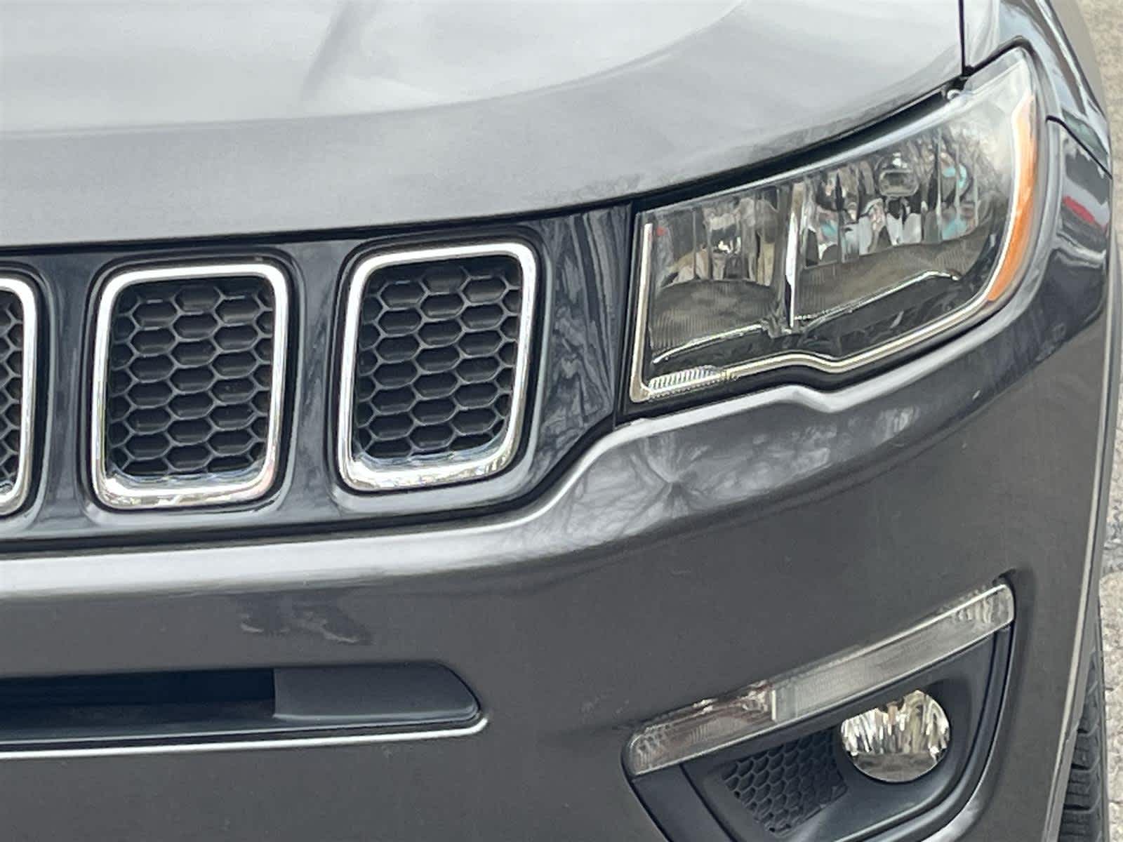 Thumbnail: 2019 Jeep Compass - 9