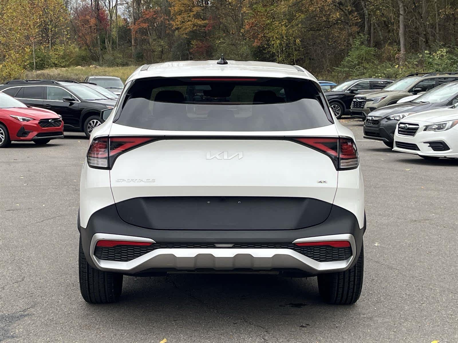 Thumbnail: 2023 Kia Sportage - 4