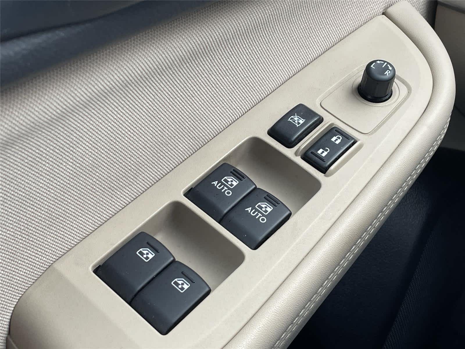 Thumbnail: 2015 Subaru Outback - 26