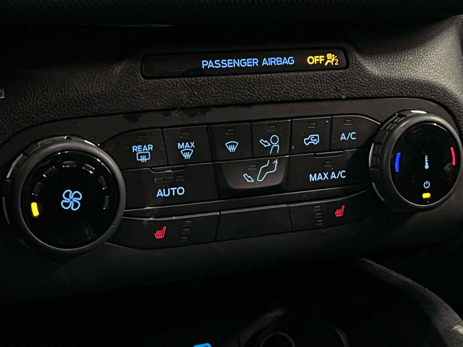 Thumbnail: 2022 Ford Bronco Sport - 13