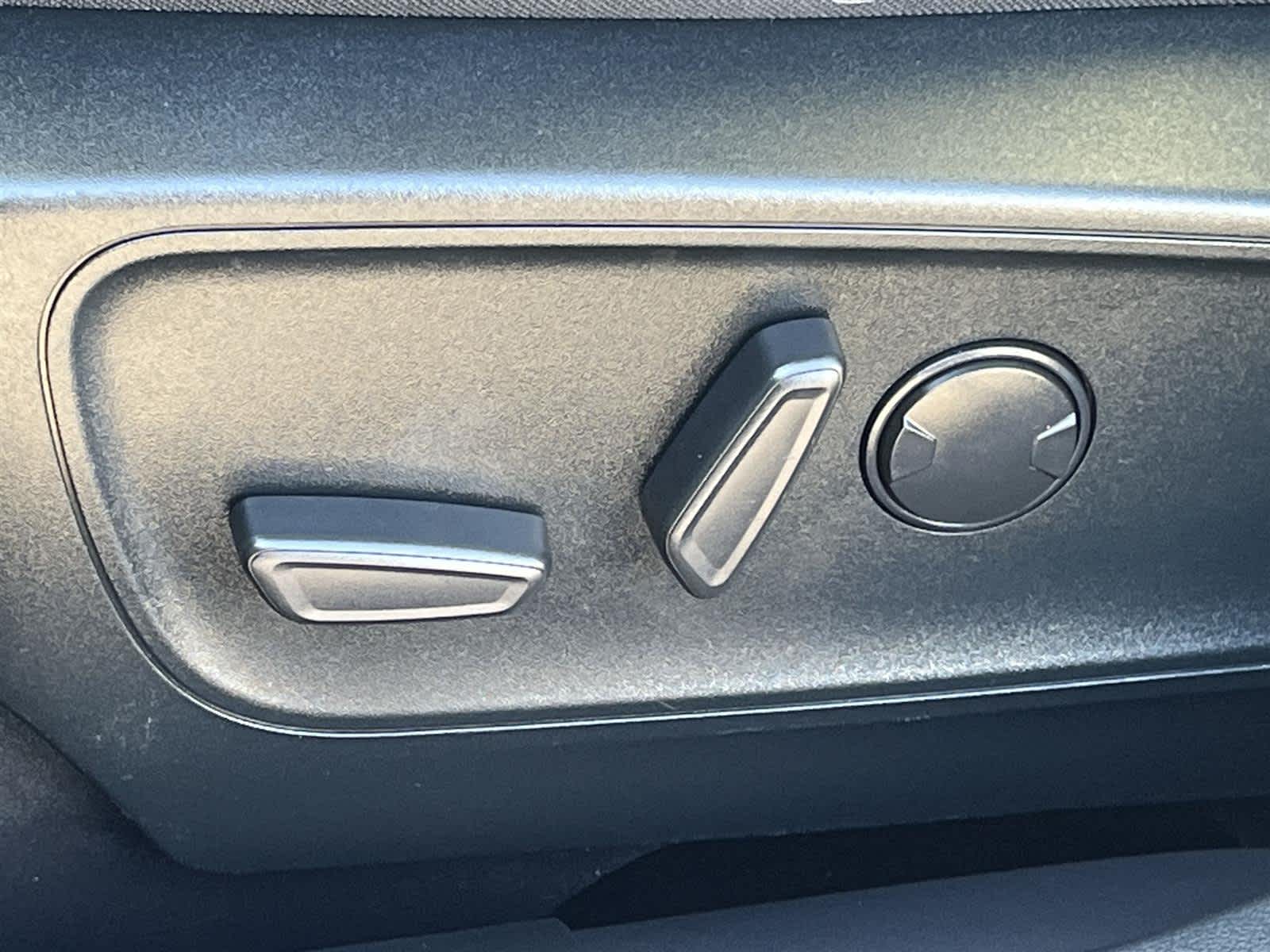 Thumbnail: 2020 Ford Escape - 13