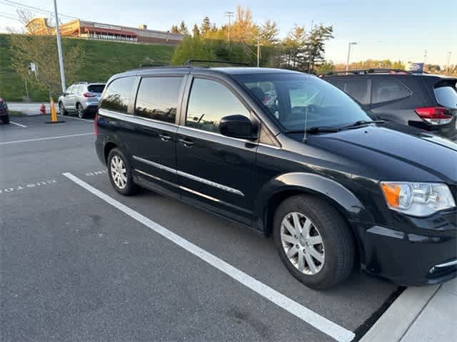 2012 Chrysler Town & Country Touring 7