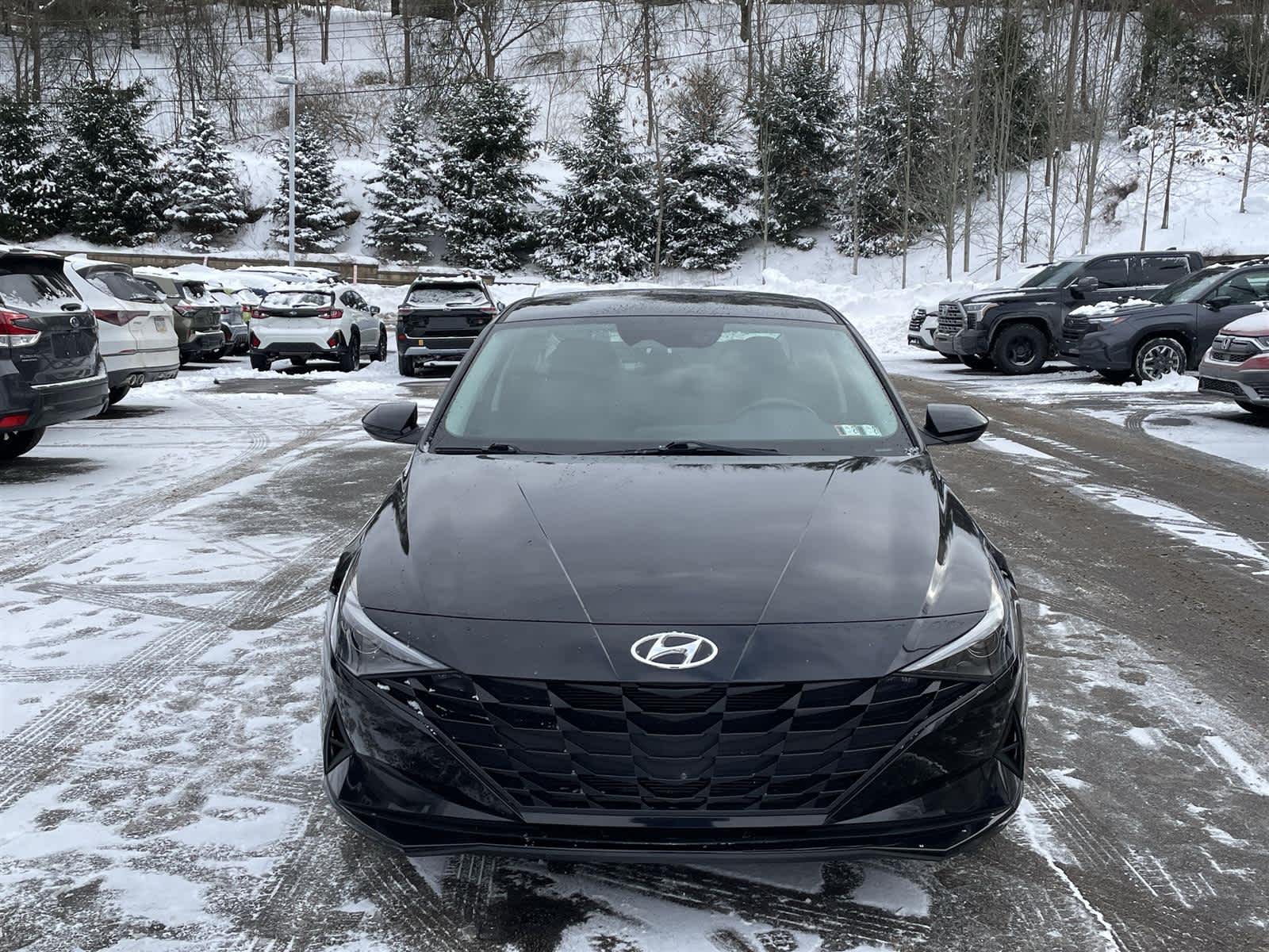 Thumbnail: 2023 Hyundai Elantra - 8