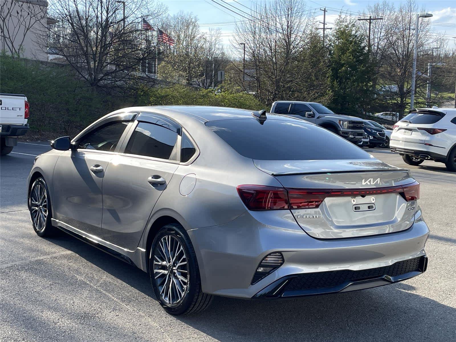 Thumbnail: 2023 Kia Forte - 3