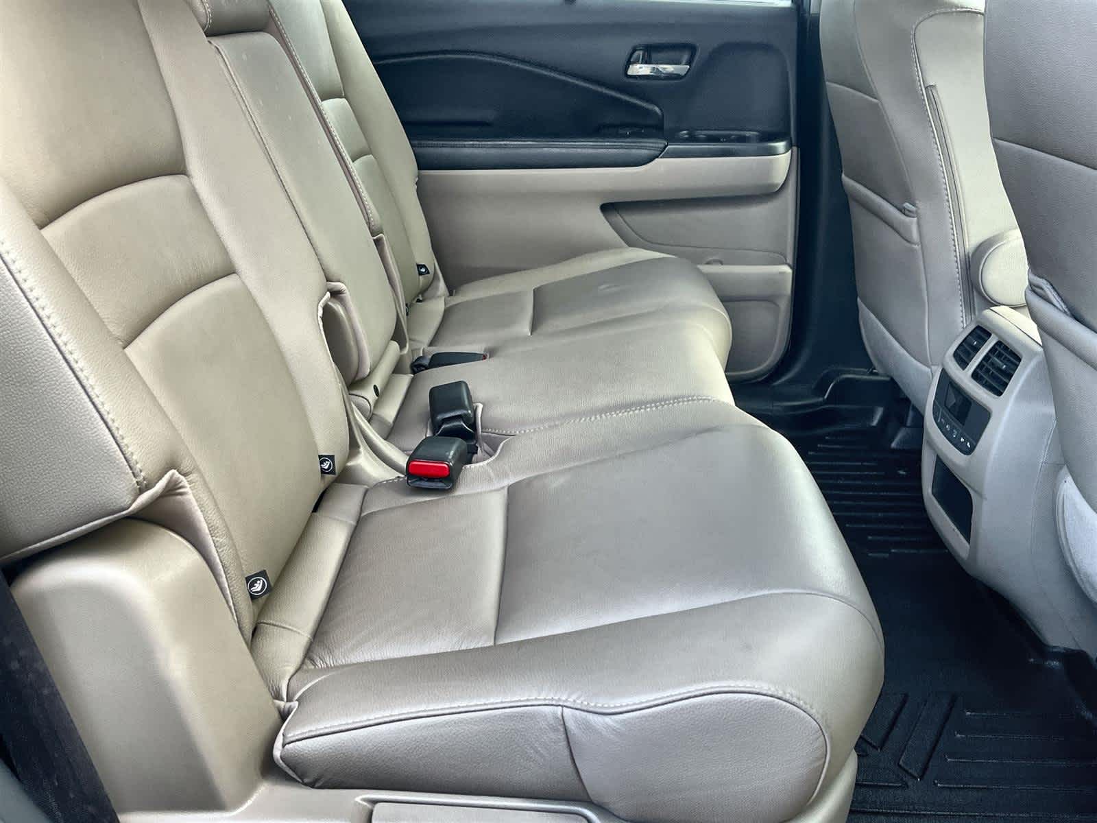 Thumbnail: 2022 Honda Pilot - 18