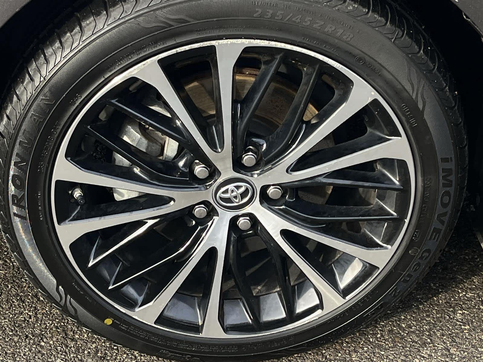 Thumbnail: 2018 Toyota Camry - 10