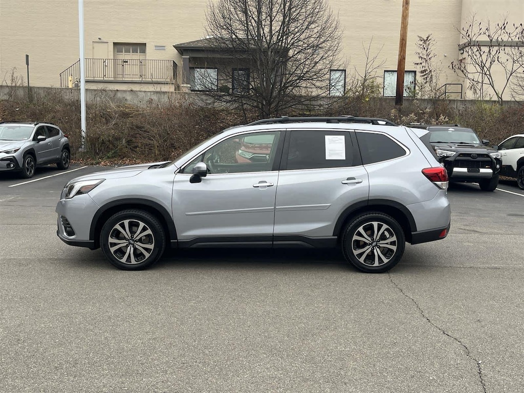 Used 2022 Subaru Forester Limited SUV