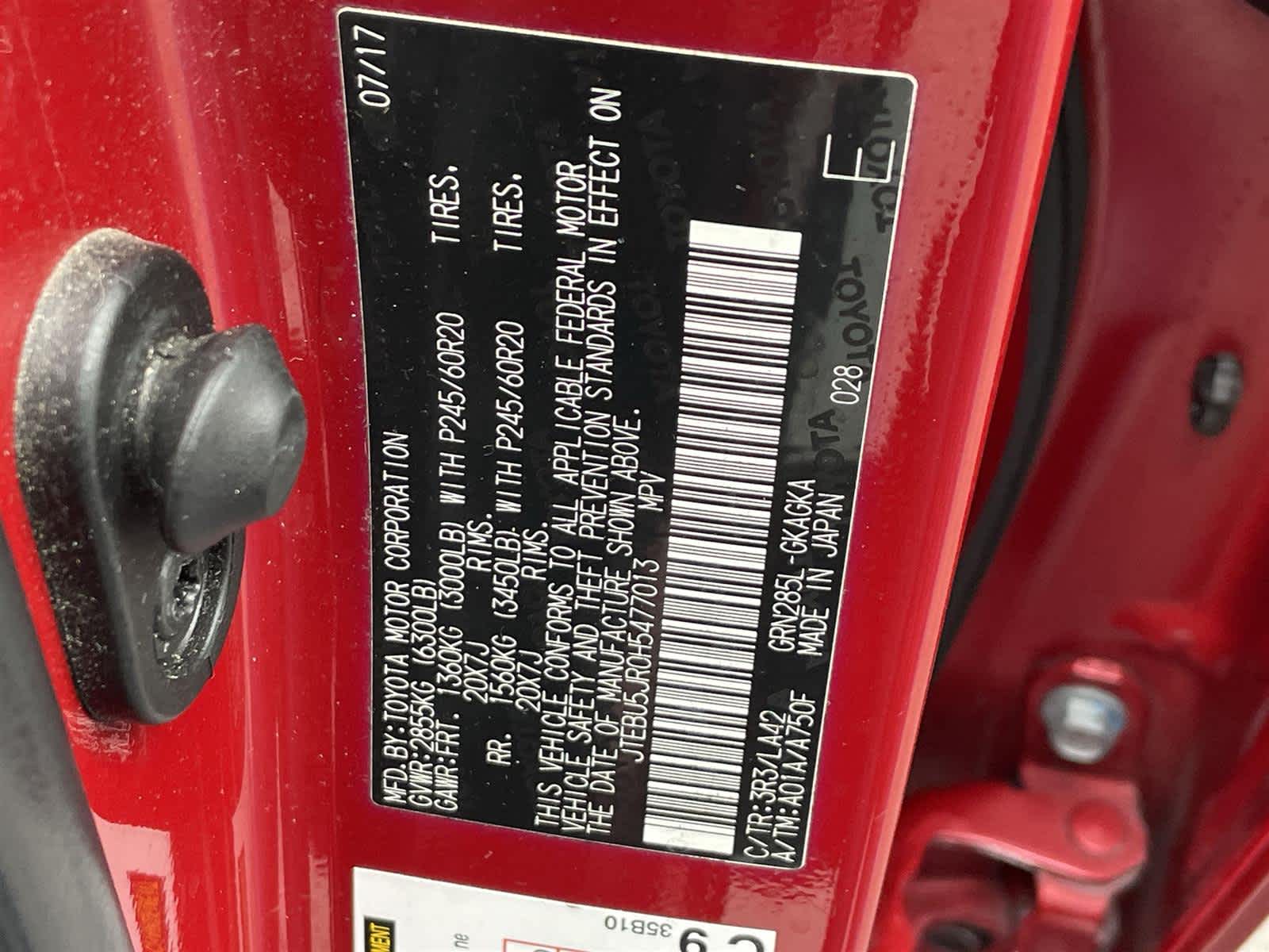 Thumbnail: 2017 Toyota 4Runner - 32