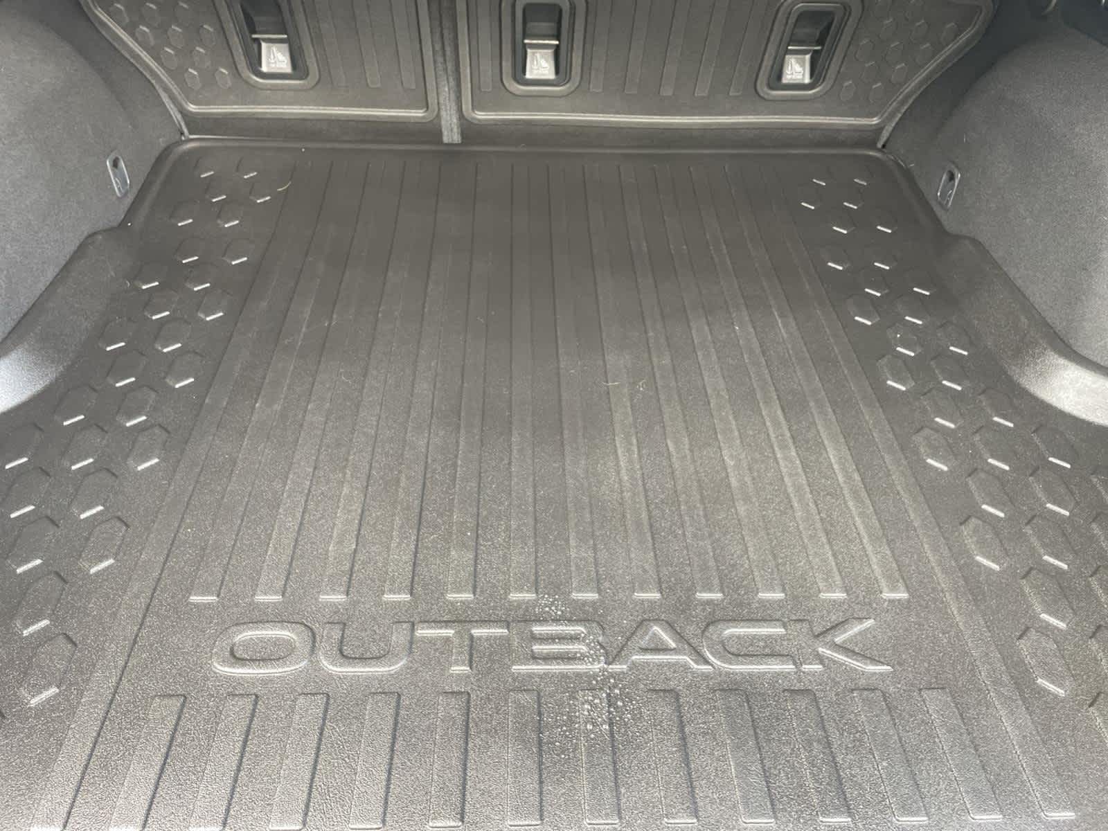 Thumbnail: 2022 Subaru Outback - 16