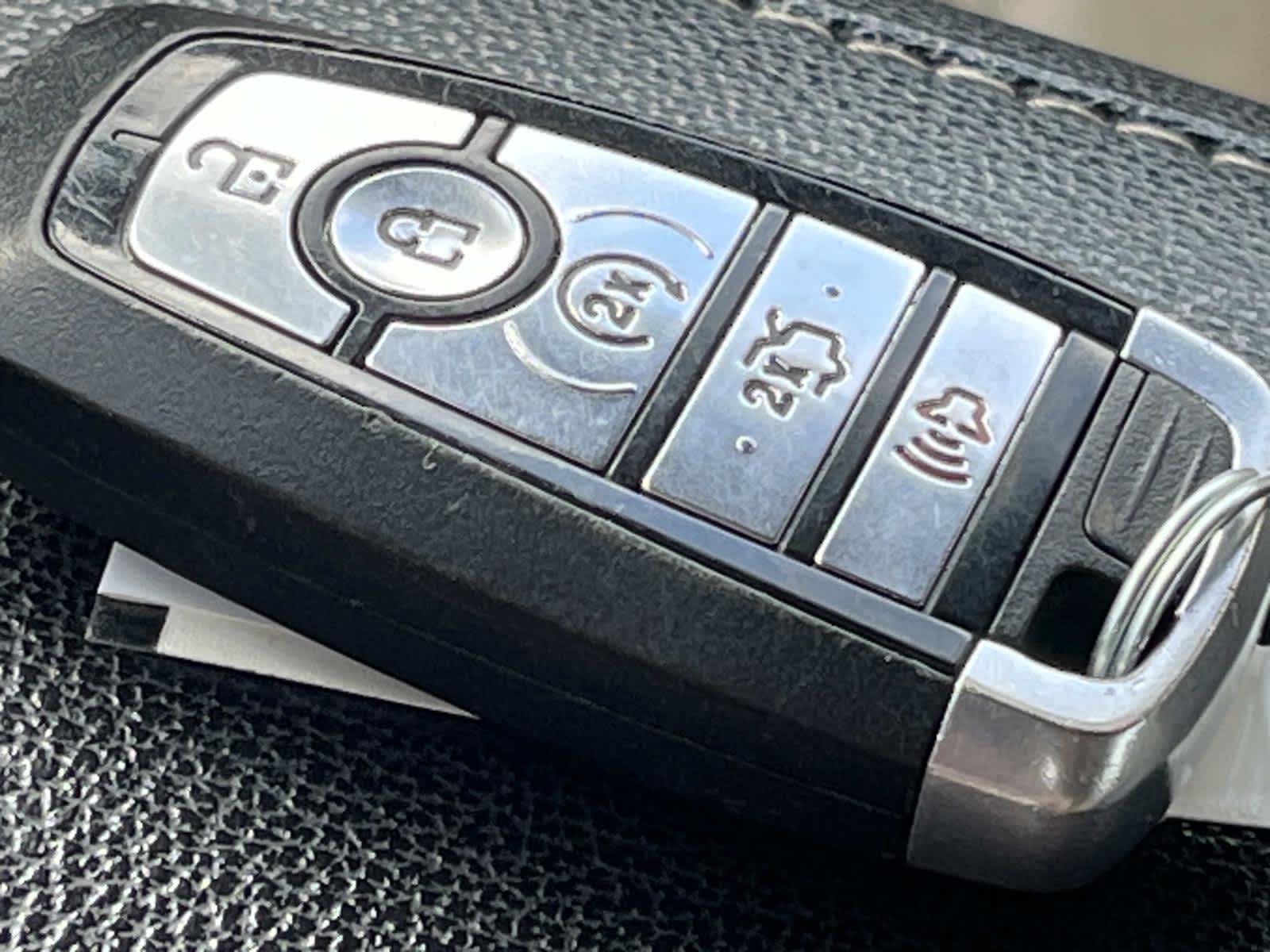 Thumbnail: 2017 Ford Fusion - 15