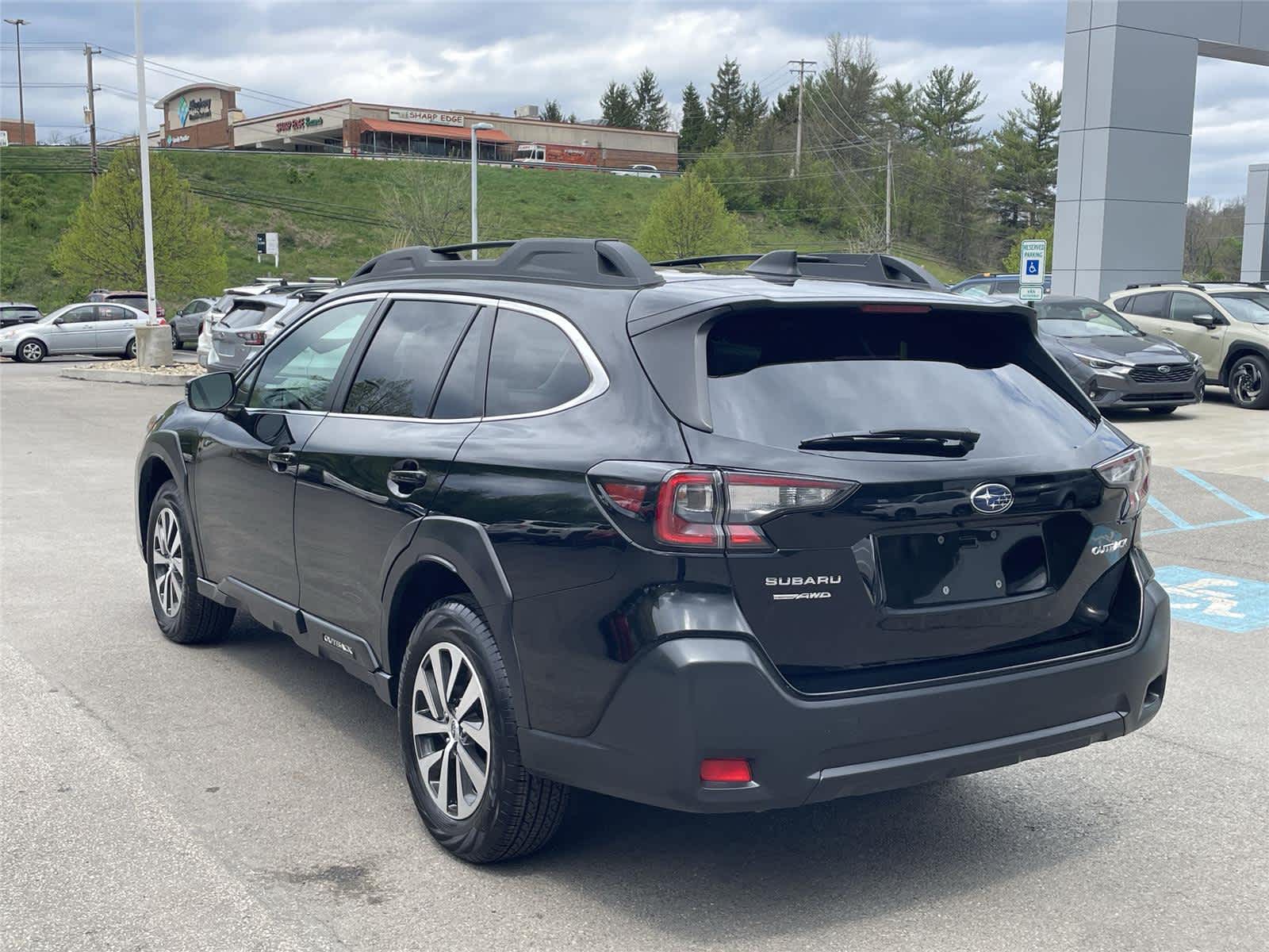 Thumbnail: 2025 Subaru Outback - 3