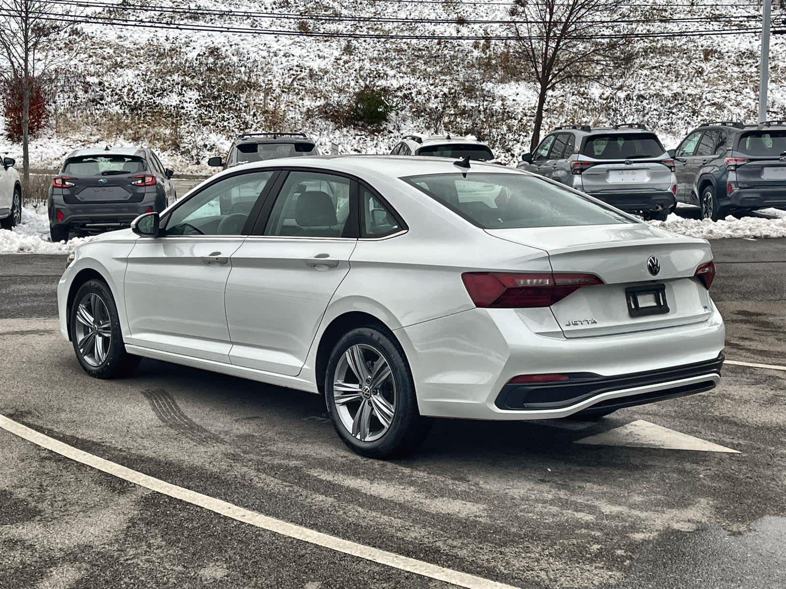 Thumbnail: 2024 Volkswagen Jetta - 3