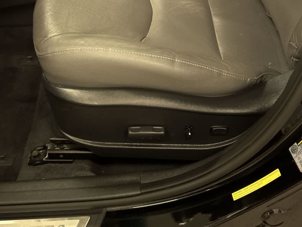 Thumbnail: 2014 Hyundai Elantra - 22