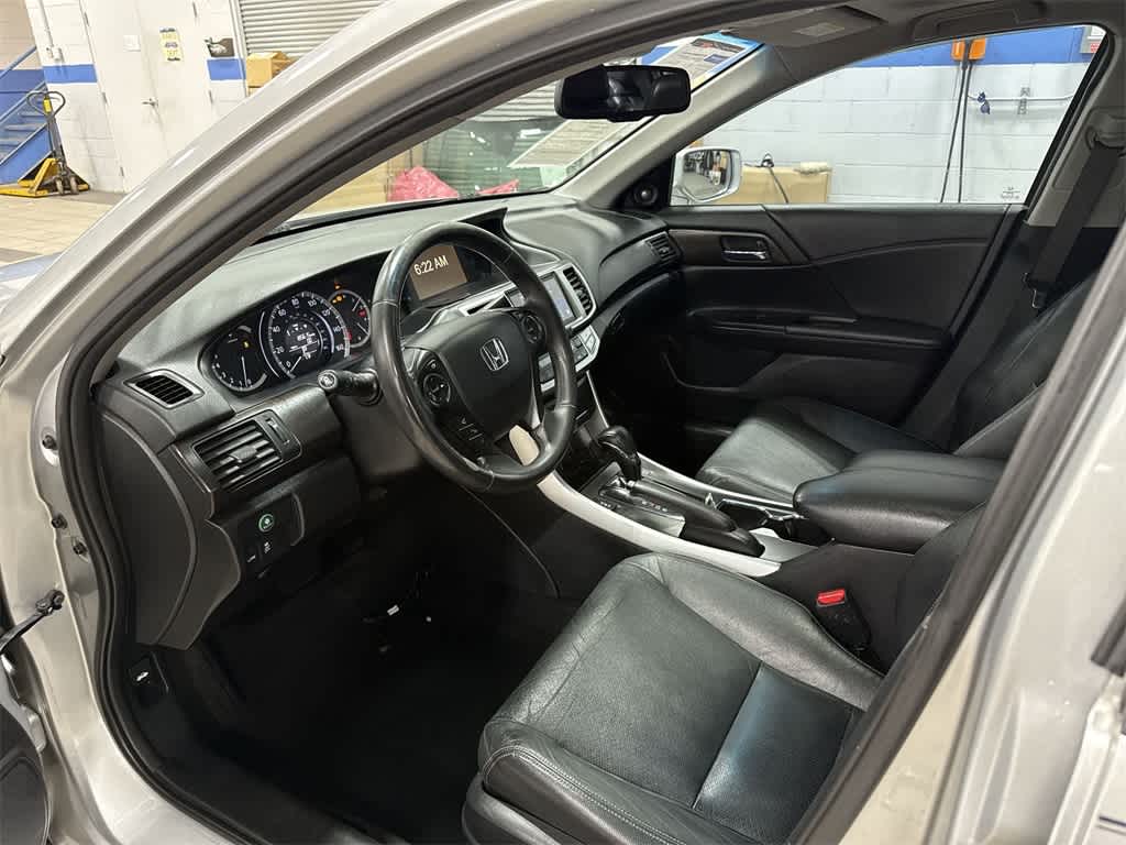 Thumbnail: 2015 Honda Accord - 30