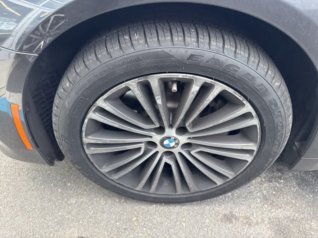 Thumbnail: 2020 BMW 5 Series - 23