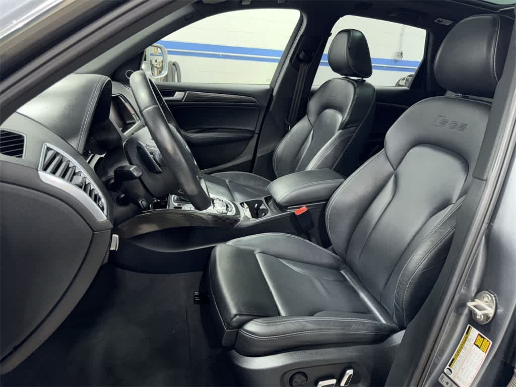 Thumbnail: 2015 Audi SQ5 - 15