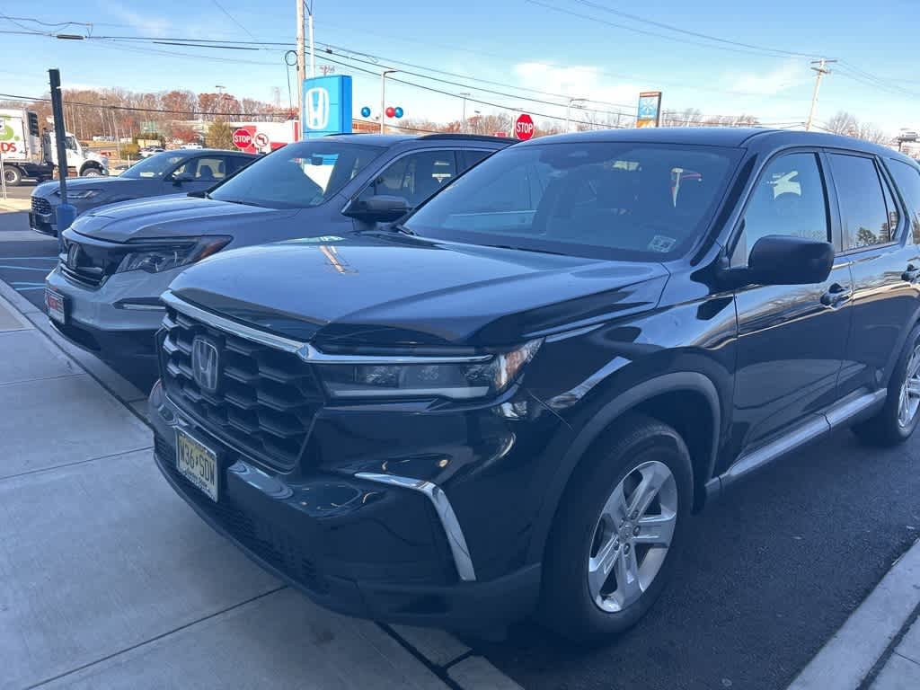 Thumbnail: 2023 Honda Pilot - 1