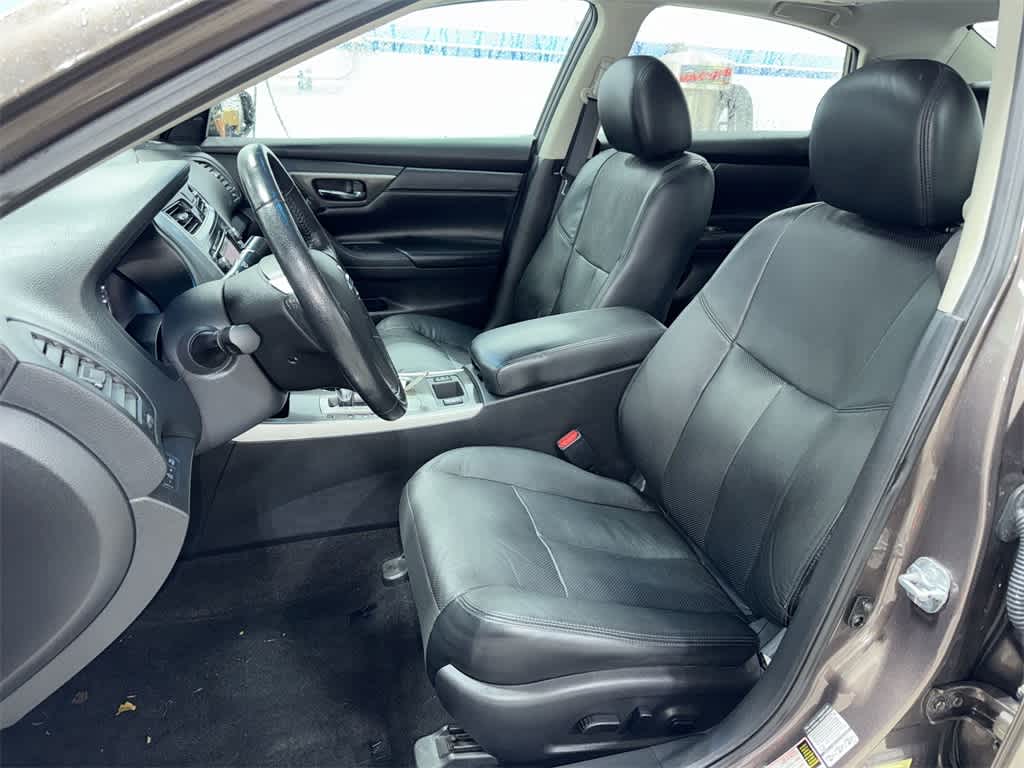 Thumbnail: 2014 Nissan Altima - 15
