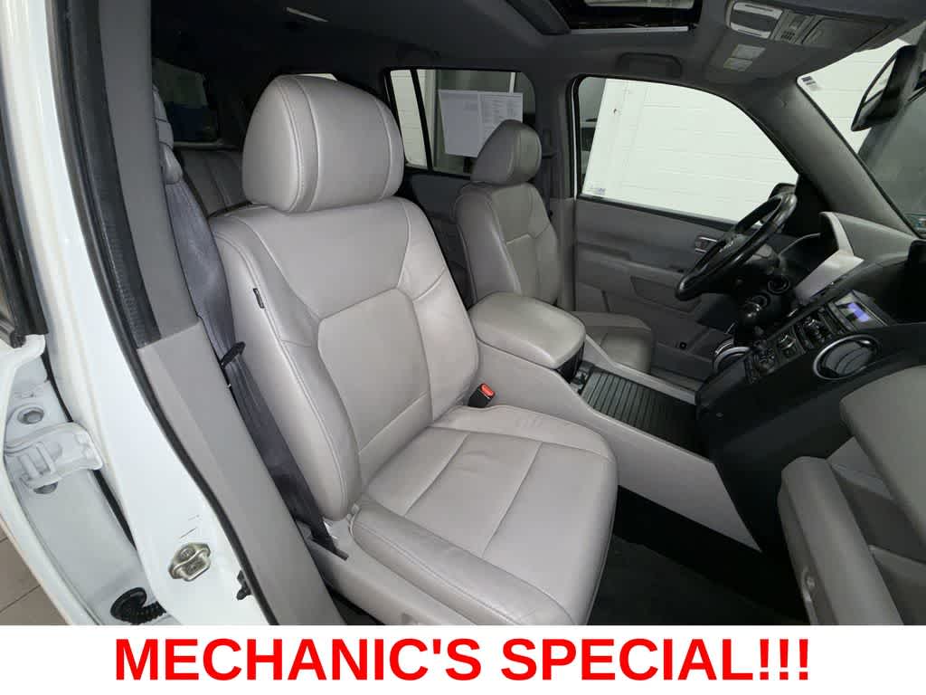 Thumbnail: 2014 Honda Pilot - 15