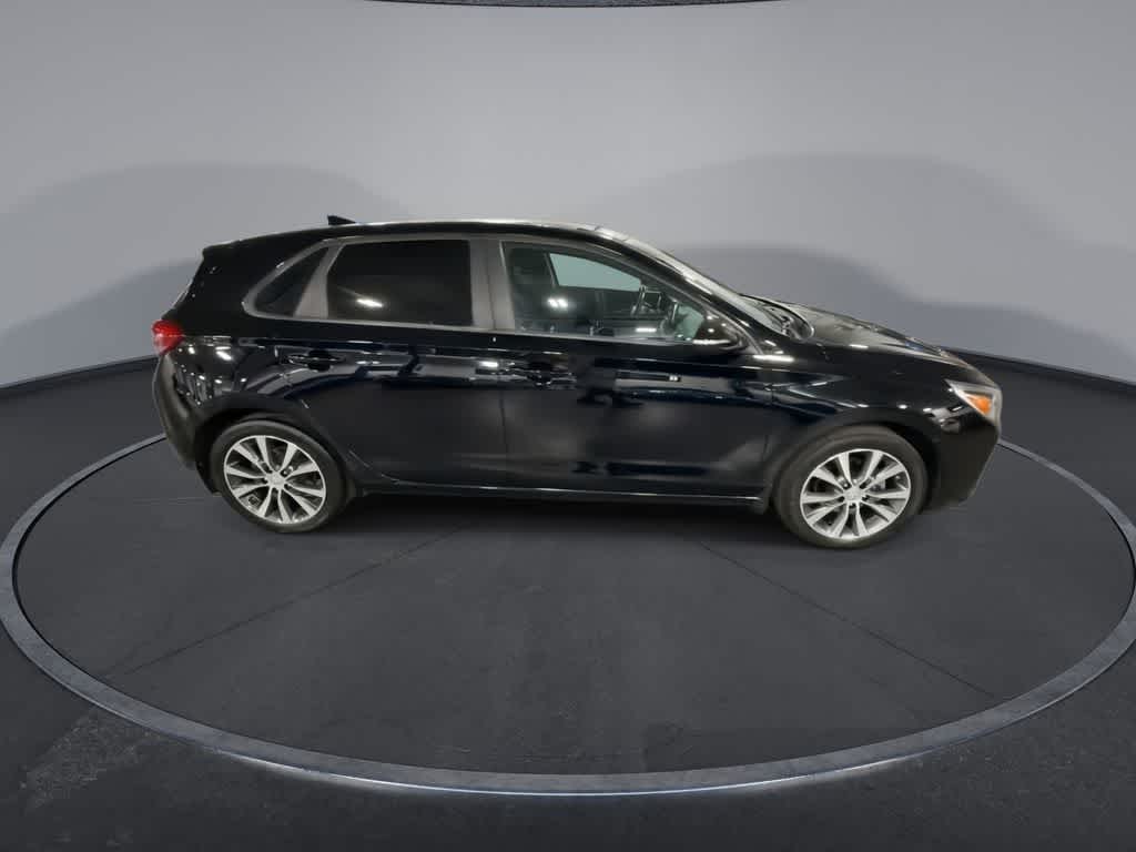 Thumbnail: 2019 Hyundai Elantra - 9